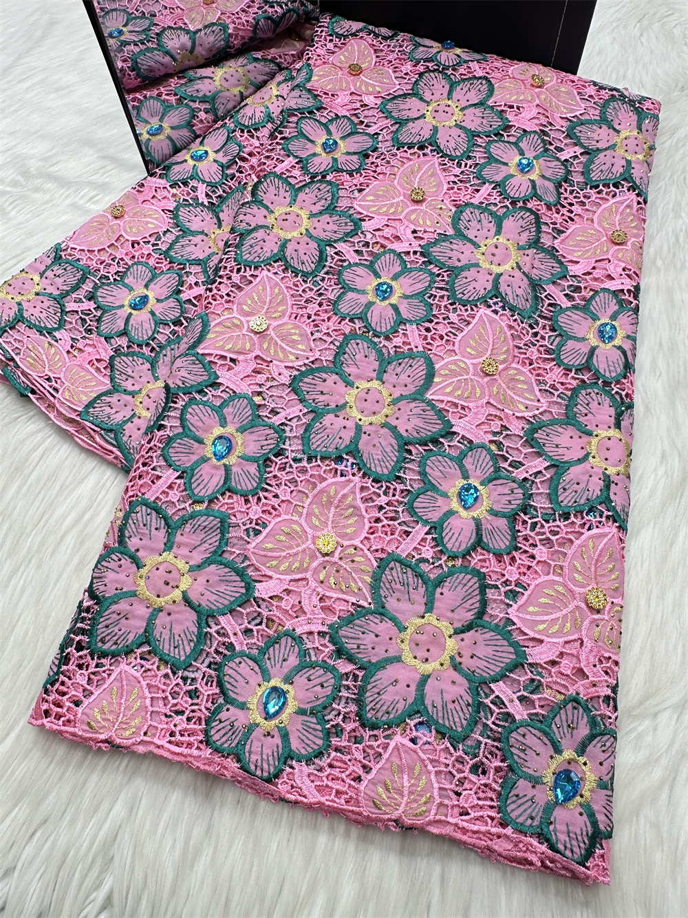 African Cord Water Soluble Fab - مراجعة Embroidery Web وسعره