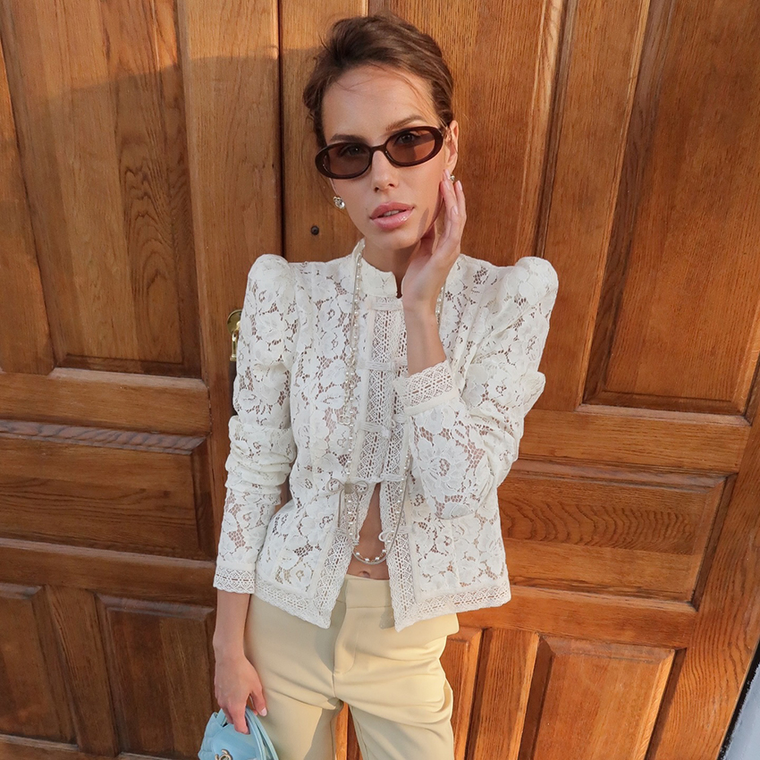Linad Elegant Embroidery Puff  - مراجعة Embroidery Online وسعره