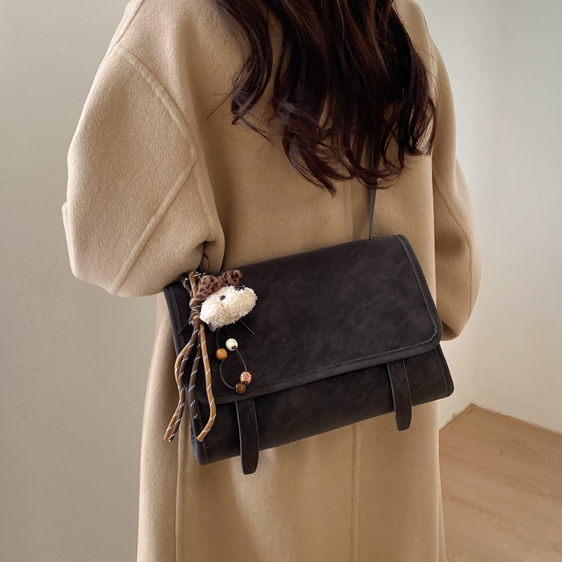 New Versatile Texture Crossbod - مراجعة Embroidery Keychain وسعره