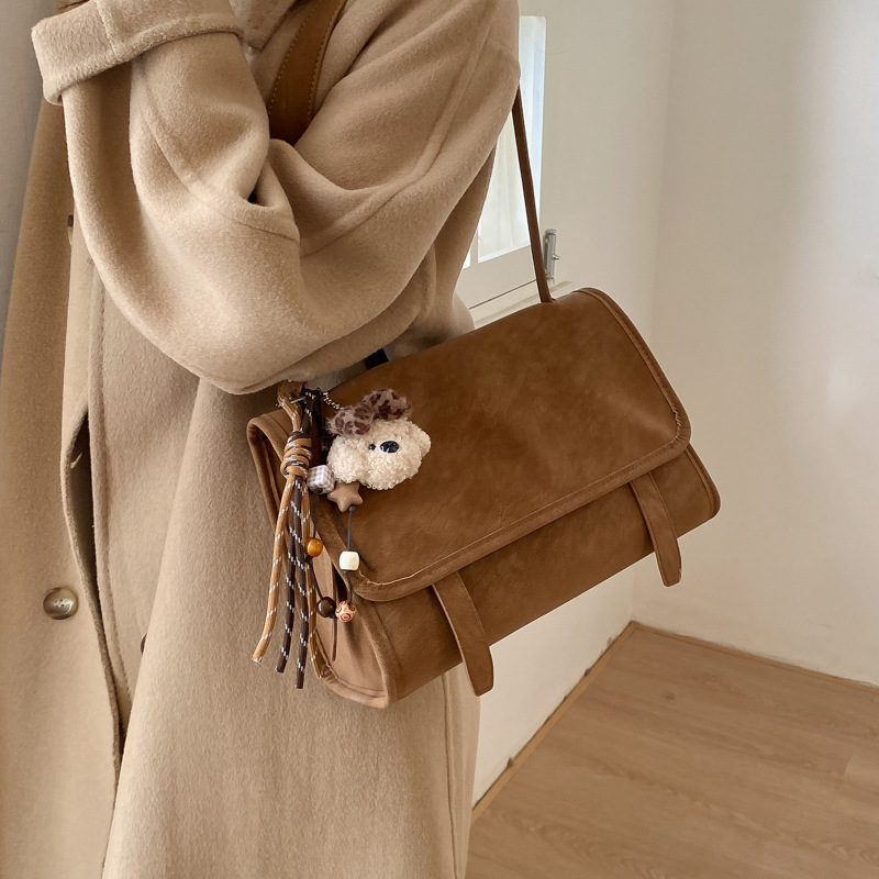 New Versatile Texture Crossbod - مراجعة Embroidery Keychain وسعره