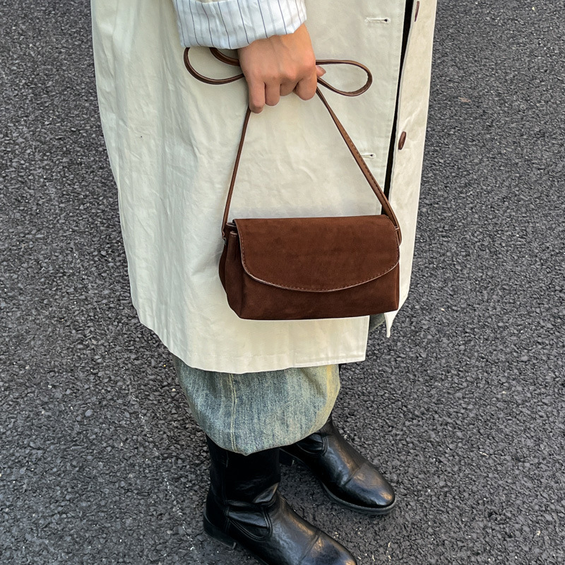 New Winter Crossbody Bag Women - مراجعة Embroidery Keychain وسعره