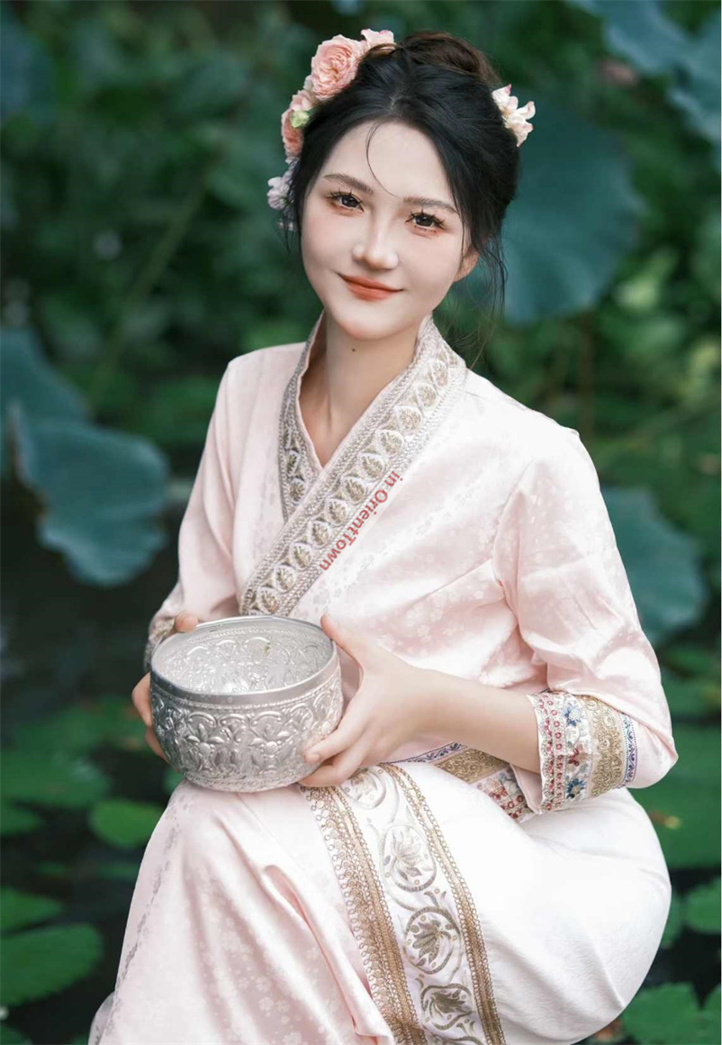 Yunnan Xishuangbanna Dai Tradi - مراجعة Embroidery Effect وسعره