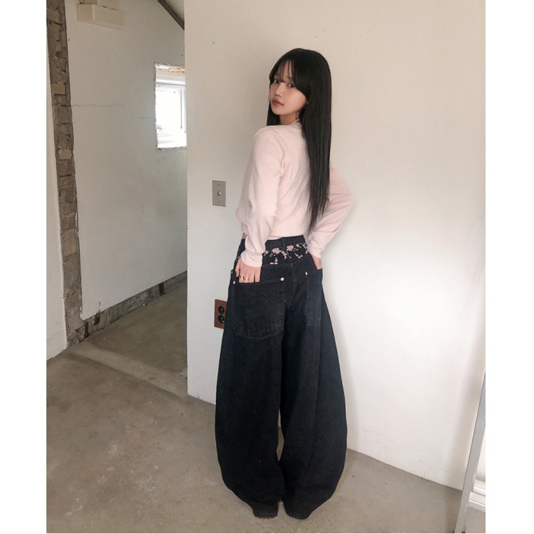 High Waist Sakura Embroidery W - مراجعة Embroidery Jeans Sakura وسعره