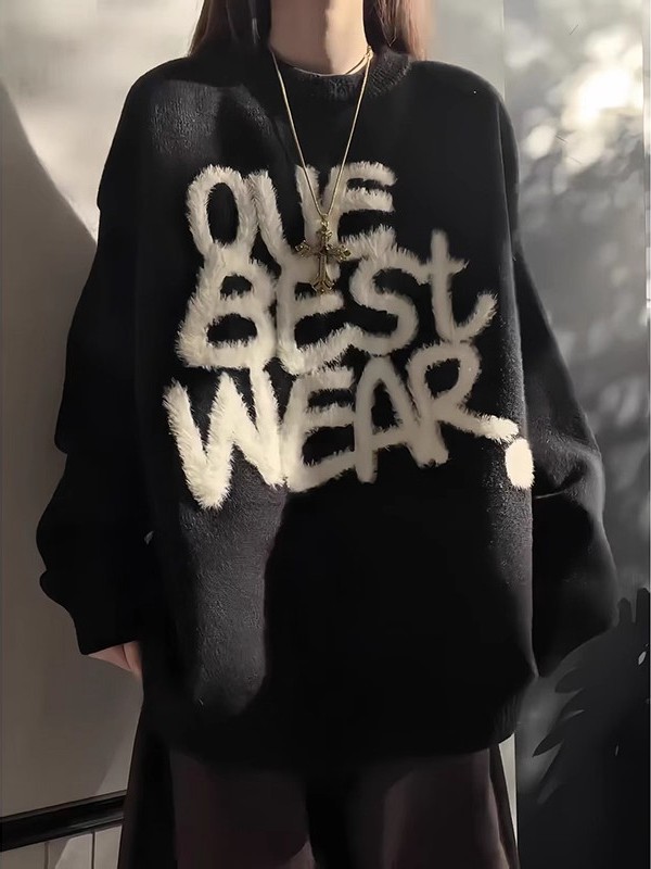 Bla American Retro Faux Fur Kn - مراجعة Embroidery Letter N وسعره