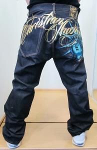 Vintage Statue of Liberty Diam - مراجعة Embroidery Jeans Sakura وسعره
