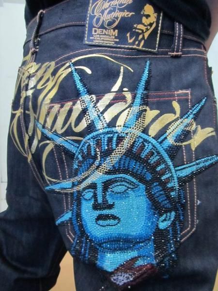 Vintage Statue of Liberty Diam - مراجعة Embroidery Jeans Sakura وسعره