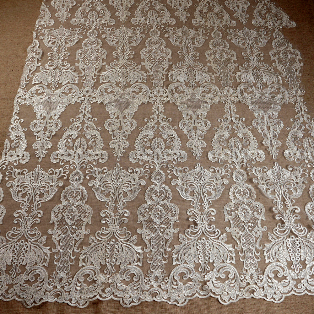 HelluyerDc ivory,black sequins - مراجعة Embroidery Software وسعره