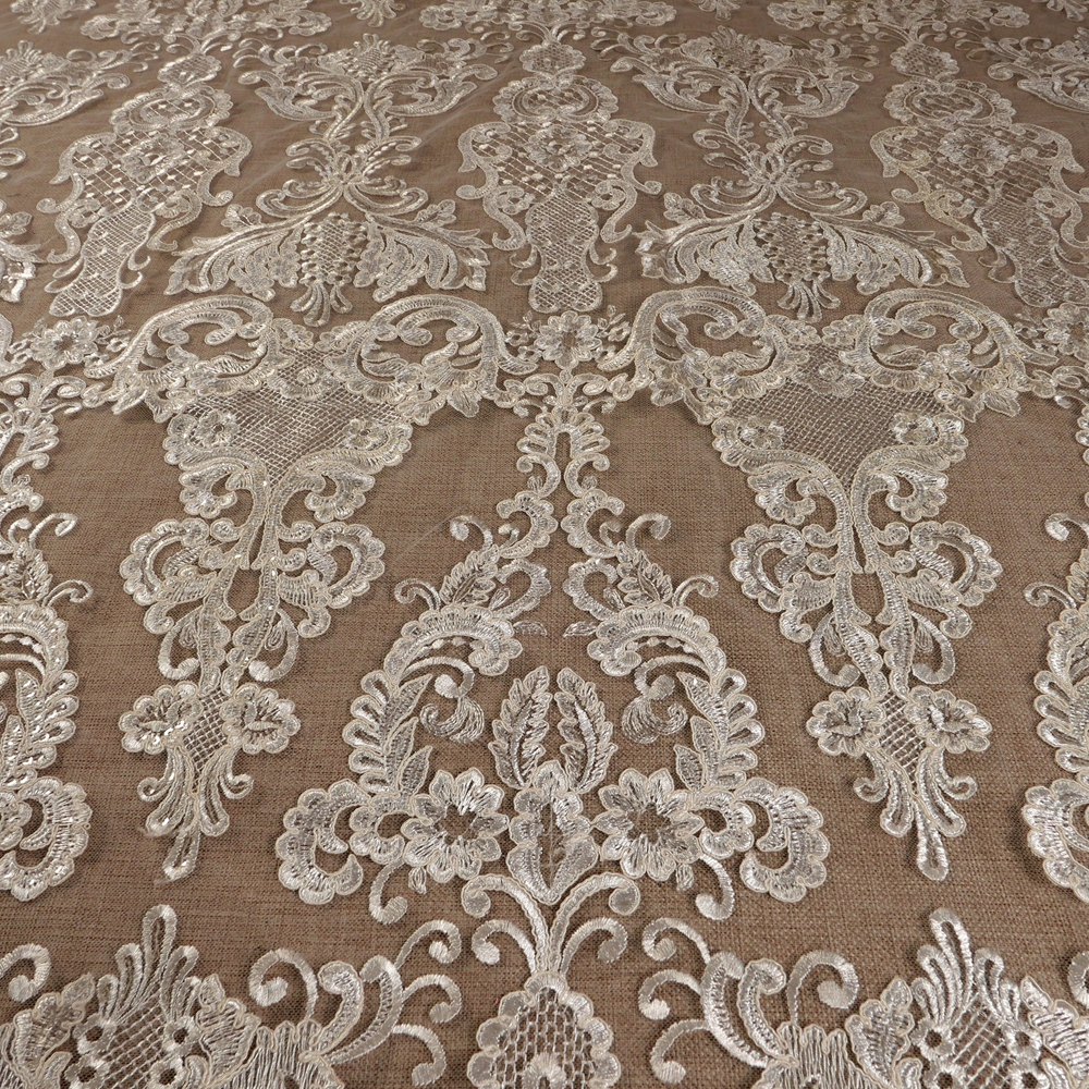 HelluyerDc ivory,black sequins - مراجعة Embroidery Software وسعره