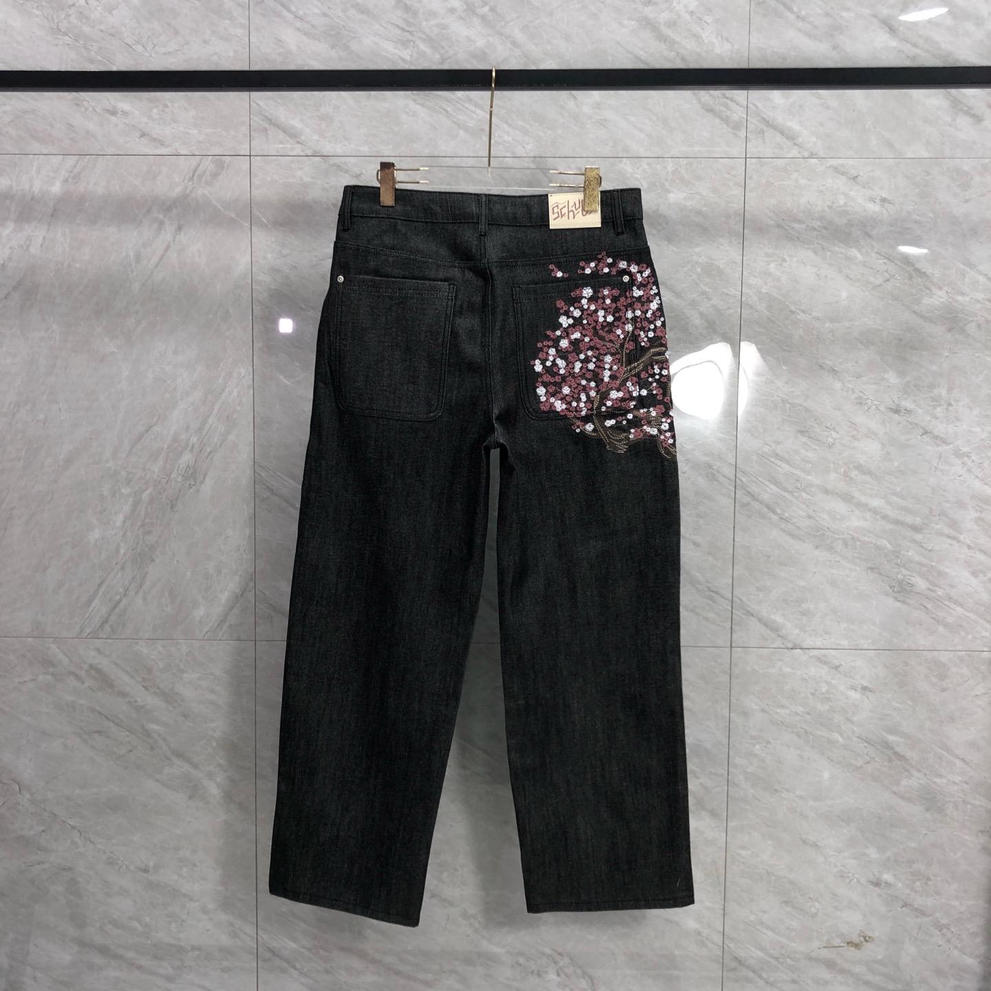 Derschutze Heavy Industry Embr - مراجعة Embroidery Jeans Sakura وسعره