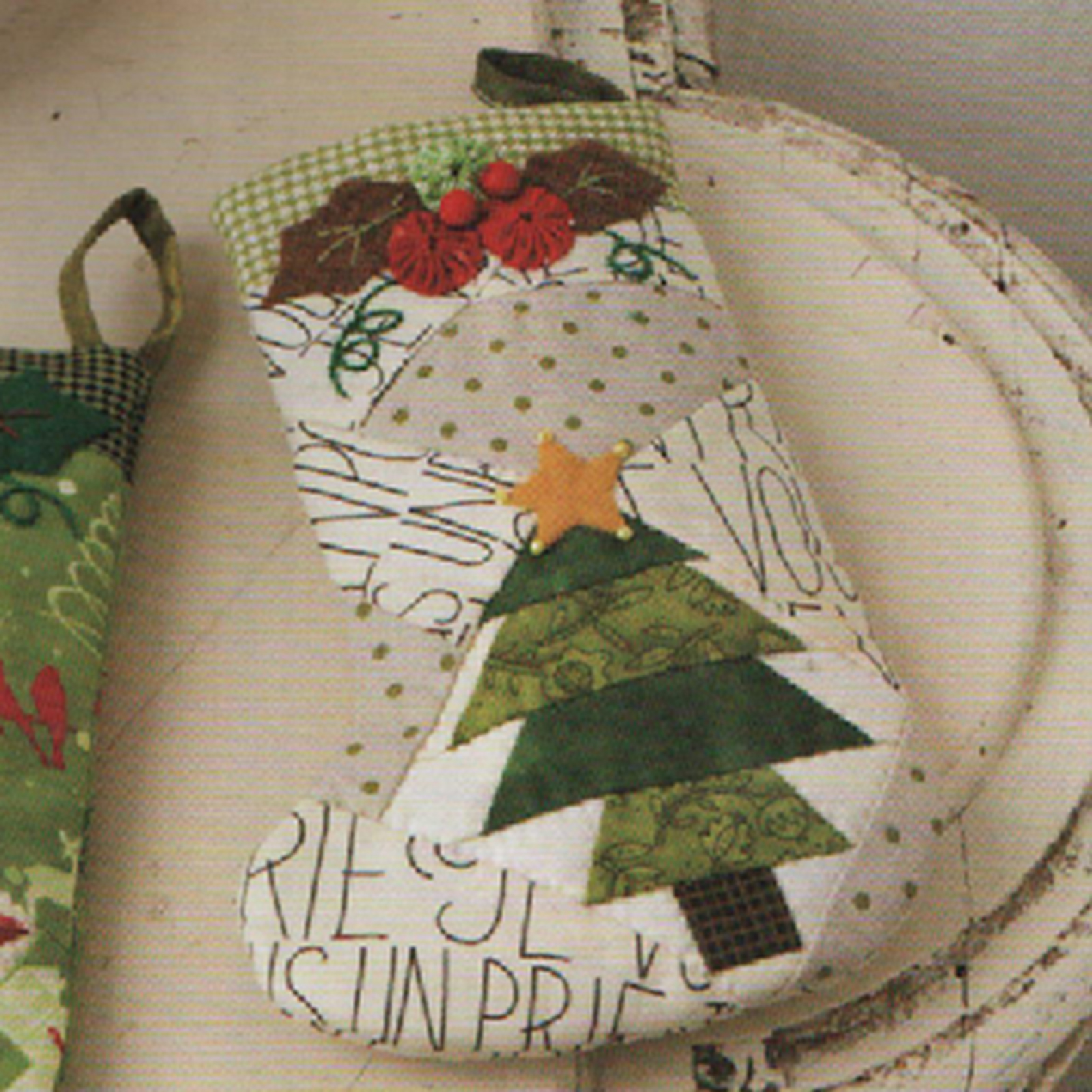 DIY Xmas Stocking Patchworks S - مراجعة Embroidery Xmas Stocking وسعره