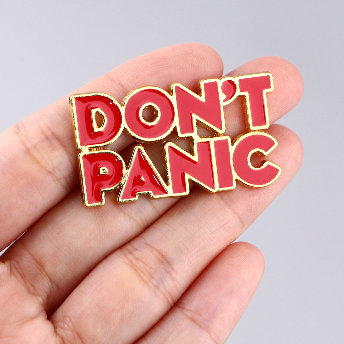 Vintage Enamel Pin Brooch Funn - مراجعة Embroidery Illustration وسعره